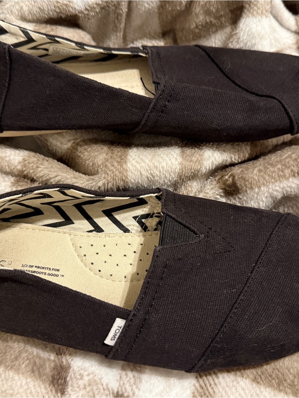 Classic Toms- Black Slip Ons